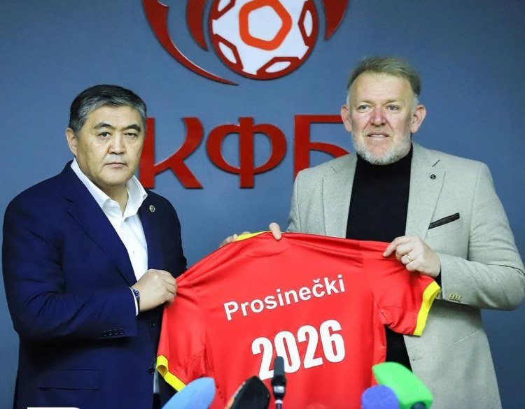 Azərbaycan millisinin sabiq baş məşqçisi Qırğızıstan yığmasında 