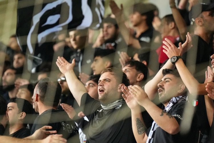 "Neftçi" azarkeşlərin davranışına görə 5 min manat cərimə ödəyəcək 