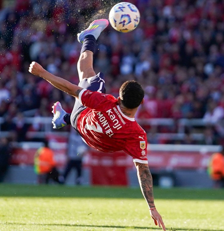 Montielin fantastik qolu 2025-ci ilin ən yaxşısı seçildi - VİDEO 