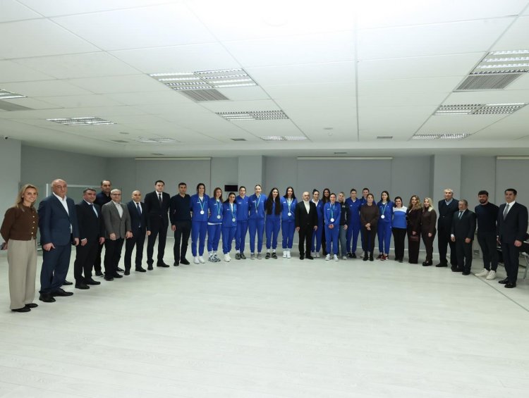  Federasiya rəhbərliyi Azərbaycan millisinin üzvləri ilə görüş keçirdi