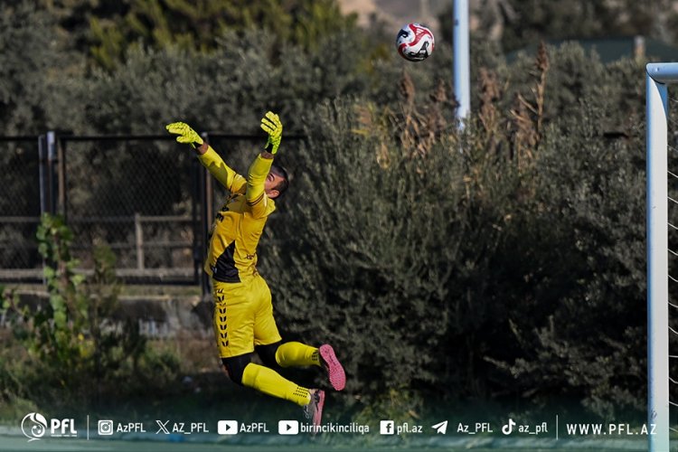  "Qaradağ Lökbatan" və "Xankəndi" klubları fasiləyə lider yollandılar