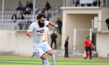 Ölkə çempionatının debütantı bombardiri ilə yollarını ayırdı