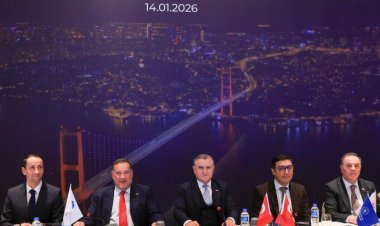 Fərid Qayıbov Koordinasiya Komissiyasının iclasına qatılıb