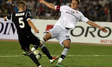 13 il əvvəl "Qarabağ"a 3 qol vurdu - İndi Bakıya məşqçi kimi gəlir