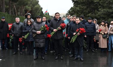  AGİN rəhbərliyi və əməkdaşları Şəhidlər xiyabanını ziyarət etdi