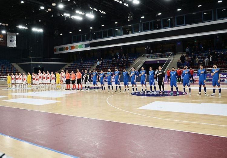 Azərbaycan millisinin Danimarka ilə oyun üçün heyəti açıqlandı