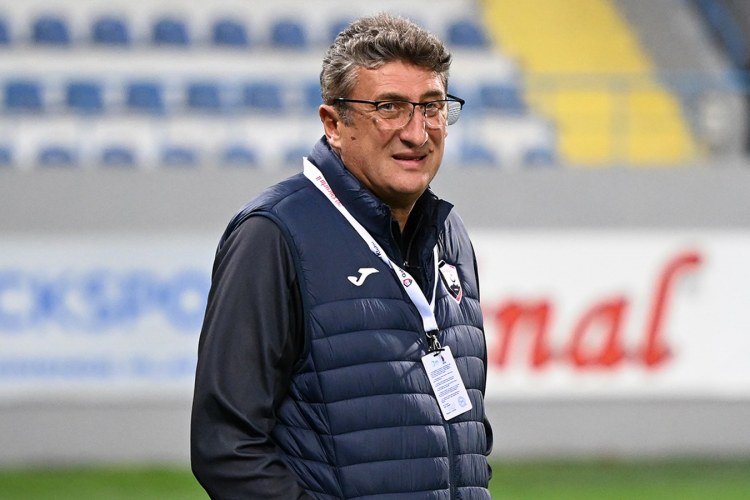 "Belə komandaya qarşı düzgün oynamalı idik" - Çxadadze