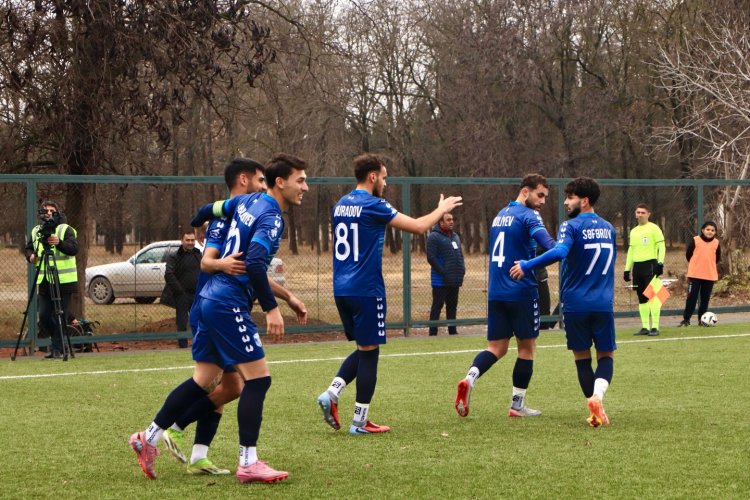 Bölgə komandası Azərbaycan millisinin futbolçusunu yola saldı 