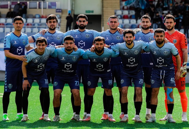 Paytaxt klubu onunla vidalaşdı