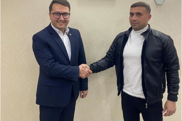 Azərbaycan klubu istefaya göndərdiyi məşqçinin pulunu ödədi