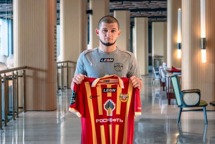  "Sabah"dan ayrılan azərbaycanlı futbolçu "Arsenal"a keçdi - RƏSMİ