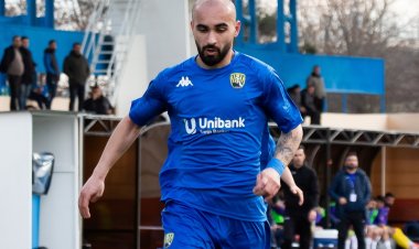  "Kəpəz"in futbolçusu bıçaqlandı!