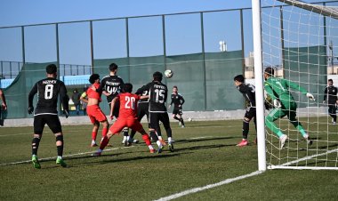 Lider doğma meydanda xal itrdi, "Səbail" qələbə ilə fərqi azaltdı