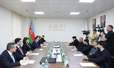 "Qarabağ"ın baş məşqçisi və futbolçuları AQTİ-də oldular