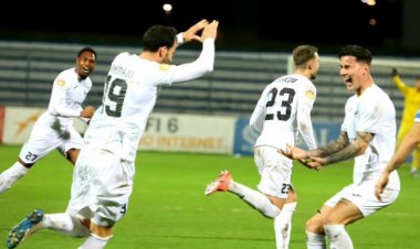 Əliyev Albaniya Super Liqasında növbəti qələbəsini qazandı