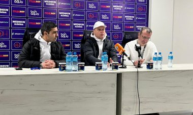  "Sanki irəli getməyimizi istəmirlər, bizi yuxarıdan aşağı basırlar"