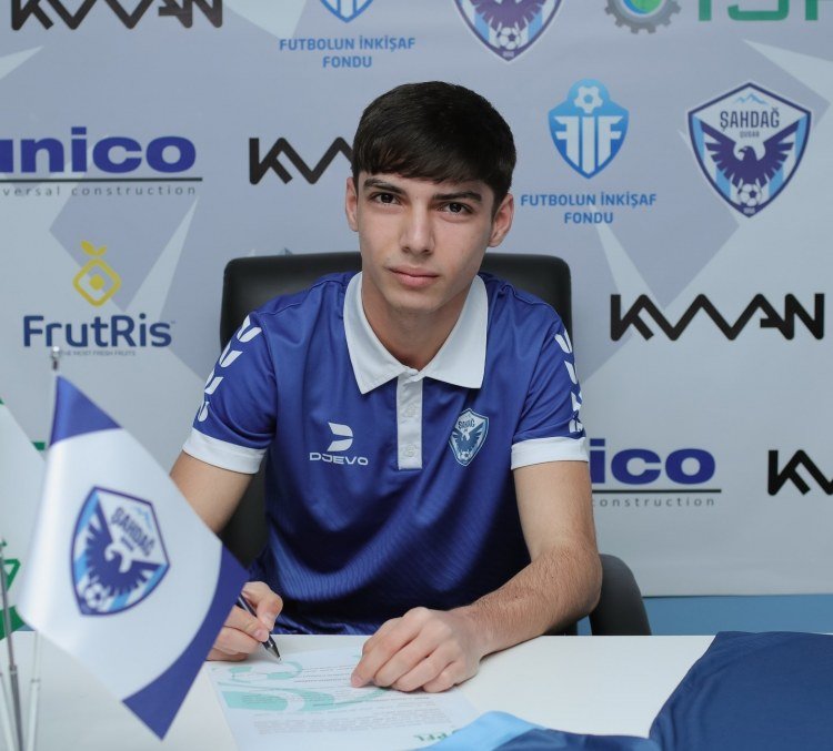 "Neftçi"nin yetirməsi Azərbaycanın bölgə klubu ilə müqavilə bağladı