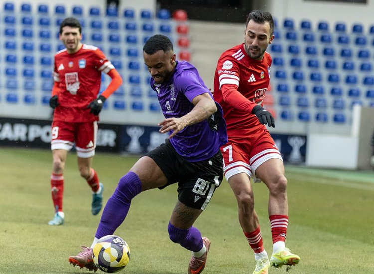 1/4 final mərhələsinin ilk oyunlarında aşağı məhsuldarlıq