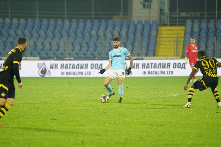 Bolqarıstanda oynayan Cəlal səfər məğlubiyyətinə üzüldü