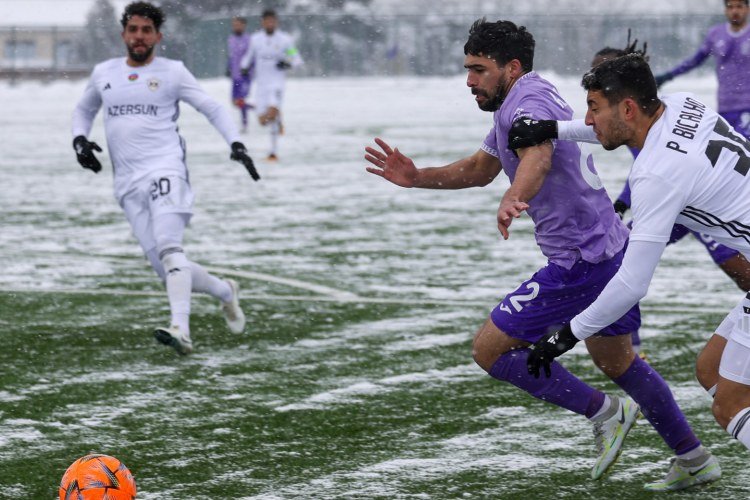 AFFA rəsmisi hakimin səhv qərar verdiyini etiraf etdi - VİDEO 