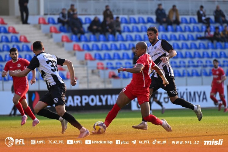 Yevlaxda 2 qol vuruldu - VİDEO 