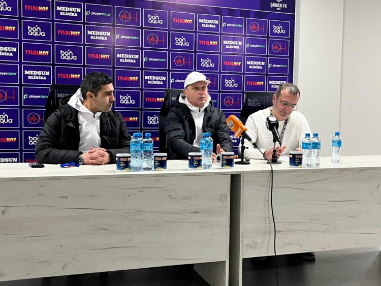  "Sanki irəli getməyimizi istəmirlər, bizi yuxarıdan aşağı basırlar"