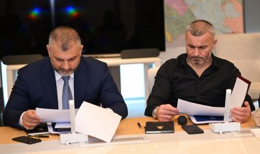 Qurban Qurbanov Adıgözəlovun səviyyəsinə düşəcək adam deyil! 