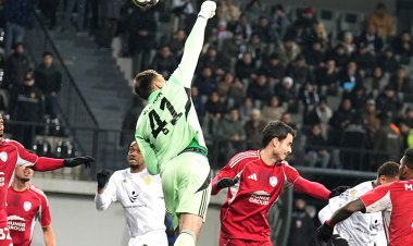 Sergey Samok meydana çıxdığı 6-cı oyununda da qol buraxmadı