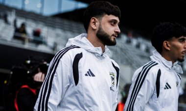  Nəriman Axundzadə ehtiyatda qaldı, komandası evdə uduzdu