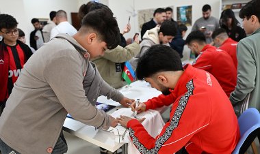 Azərbaycan millisinin üzvləri Sumqayıt Gənclər Evində