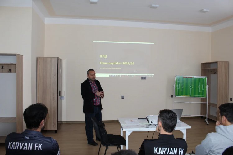 "Karvan-Yevlax"ın məşqçi və futbolçu heyətinə seminar keçirildi