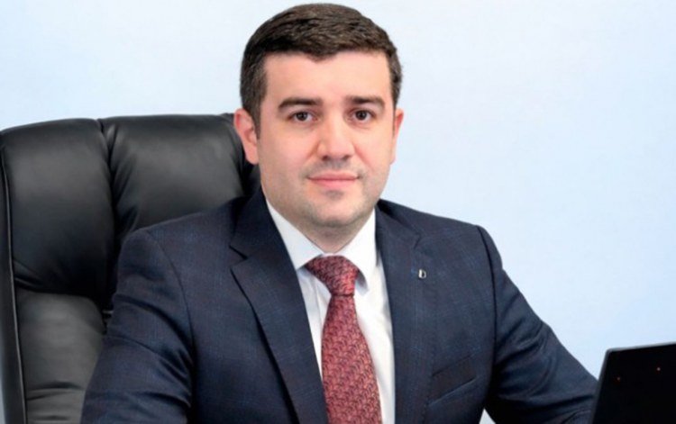 Paytaxt klubunda yeni prezident