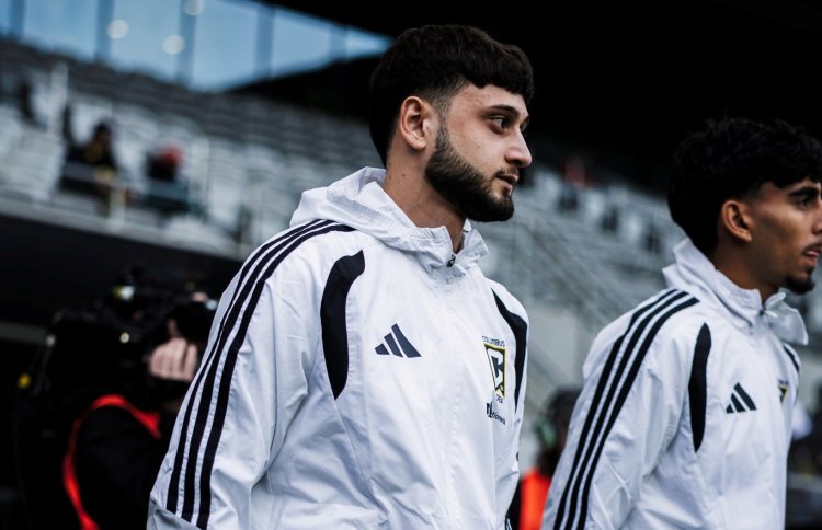  Nəriman Axundzadə ehtiyatda qaldı, komandası evdə uduzdu