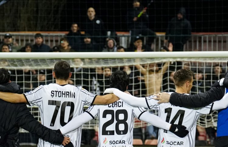 "Neftçi" azarkeşlərinin söyüşlərinə görə 8000 manat ziyana düşdü