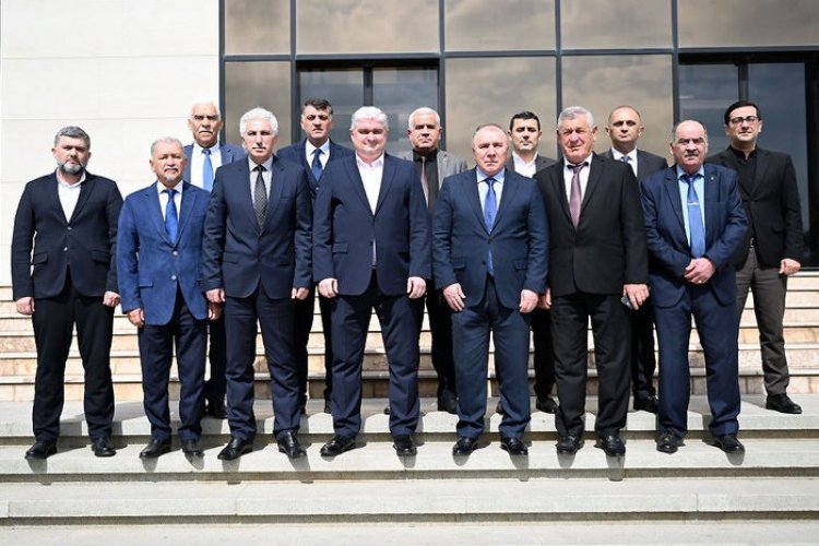 Baş katib RFF rəhbərləri ilə geniştərkibli görüş keçirdi