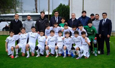 Nazir və səfir “Qarabağ”ın futbolçuları ilə görüşdü
