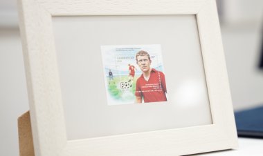 Anatoli Banişevskinin yubiley poçt markaları dövriyyəyə buraxıldı