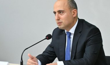 Nazirdən "Neftçi"yə dəstək - FOTO