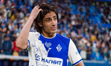 İran millisinin futbolçusu adının “Qarabağ” və “Neftçi” ilə birgə çəkilməsinə münasibət bildirdi