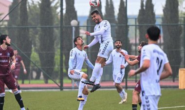 24-cü tur: Çempionluğa iddialılar mərkəzi matçda "sülh" bağladılar