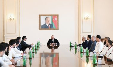 İlham Əliyev Avropa çempionu olan milli komandamızı qəbul etdi