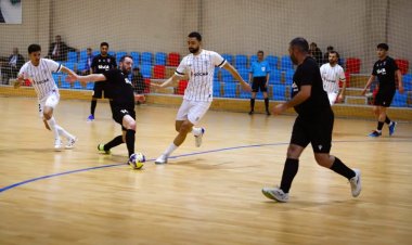 "Neftçi" rəqib qapısına 28 top vurub lider mövqeyini qorudu