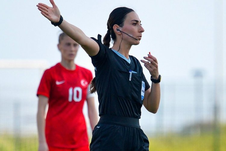 Fəridə Lütfəliyeva Avropa çempionatı matçlarına təyinat aldı