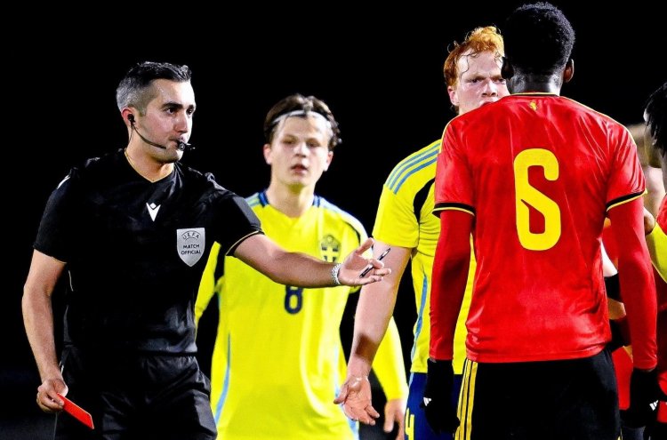 Kamal Umudlu U-19 Avropa çempionatının matçlarını idarə etdi