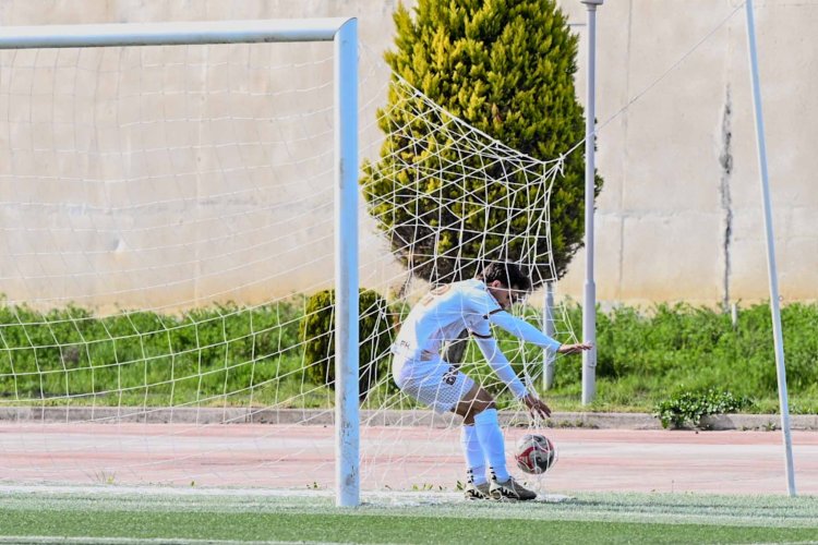  Çempionluğa iddialılar turu 5 qolluq qələbə ilə başa vurdular