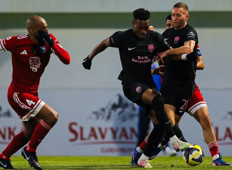  Coy-Lens Mikelsdən 70-ci qol