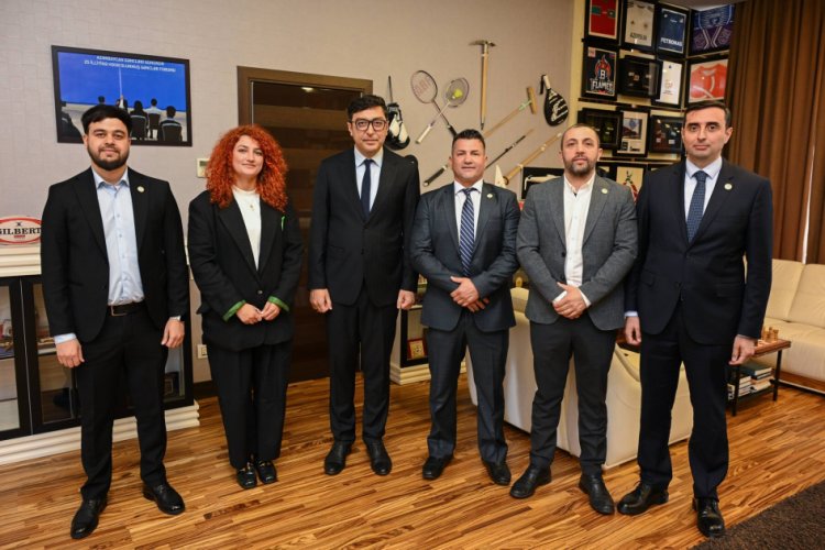 Fərid Qayıbov Bakıda Rodriqo Furbino Qomes ilə görüş keçirdi