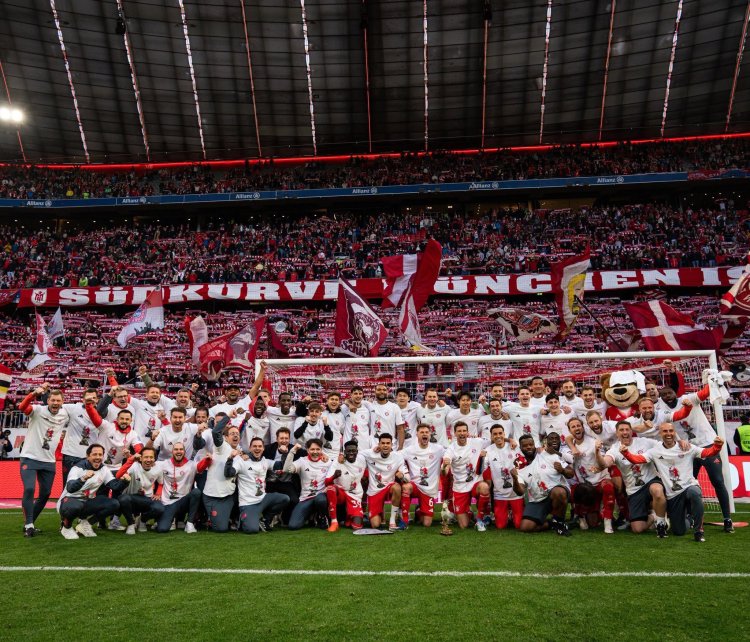  Tarixlərində 35-ci dəfə Almaniya çempionu adını qazandı - VİDEO