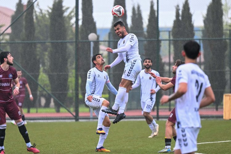 24-cü tur: Çempionluğa iddialılar mərkəzi matçda "sülh" bağladılar