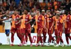  "Qalatasaray"ın futbolçusunu alış-veriş mərkəzində döydülər
